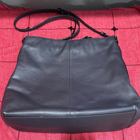 Vintage Antonio Melani Genuine Leather Crosby Hand/Shoulder Bag - Picture 2 of 15